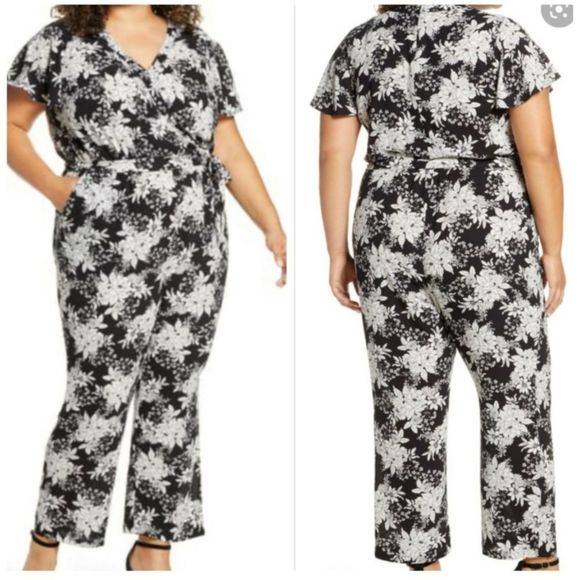 VINCE CAMUTO Boudoir Botanical Faux Wrap Jumpsuit In Rich Black OFFERS ACCEPTED - Picture 1 of 15